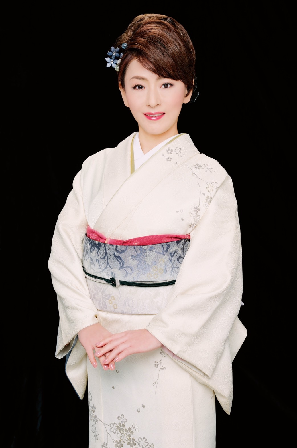 笛吹もも香_アー写2023